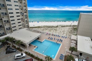 2x Community Pools (1 Heated Seasonally)