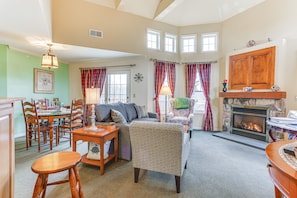 Living Room | Full Sleeper Sofa | Smart TV | Blu-Ray Player | Gas Fireplace