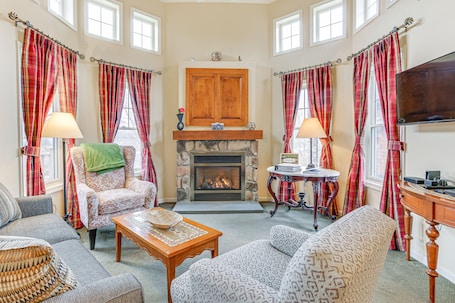 Vernon Township Vacation Rental | 2BR | 2BA | 1,150 Sq Ft | Stairs Required