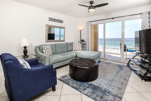 Unbelievable views from this condo! - The vibrant Living Room has a remarkable 4th floor view of the Gulf.