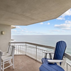 Covered Deck with Incredible Ocean Views!