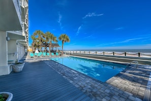 Oceanfront Pool!