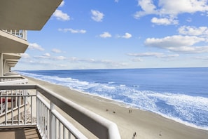 Incredible Ocean and Beach Views!