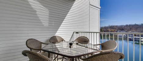 Osage Beach Vacation Rental | 3BR | 2.0BA | 1,475 Sq Ft | Elevator Access