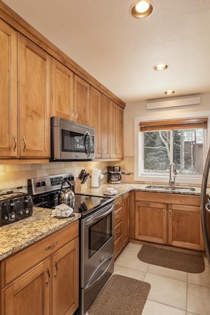 Kitchen 2