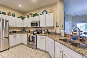 Kitchen | Fully Equipped