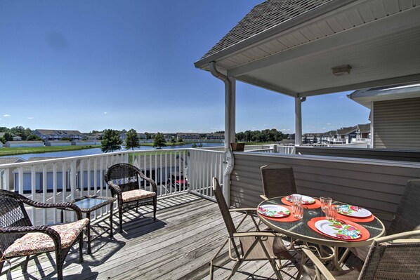 Ocean View Vacation Rental | 4BR | 4BA | 2,000 Sq Ft | Stairs Required