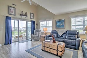 Living Room | Free WiFi
