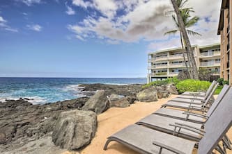 Kailua-Kona Condo w/ 2 Private Lanais!