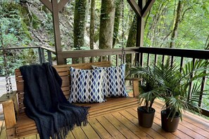 The Waterfall Cabin it perfect for those who want to enjoy it's surroundings. After all, the property is on a Waterfall.