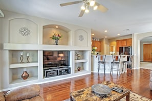 Living Room | Central A/C