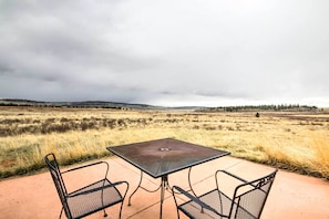 Outdoor Dining Area | Scenic Views | 2-Story Home