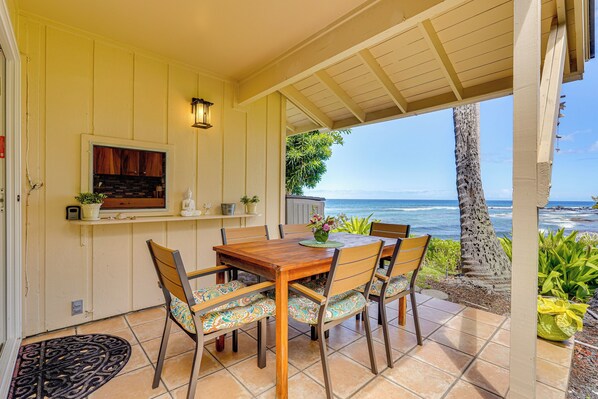 Kailua Kona Vacation Rental | 2BR | 2BA | 950 Sq Ft | Stairs Required