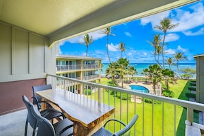 Enjoy sunset and moonrise from your Oceanfront Lanai