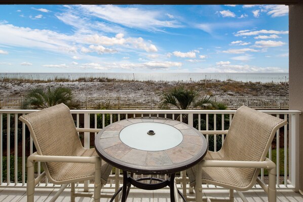 Lounge and enjoy the scenery - Sit back and enjoy breakfast on your patio
