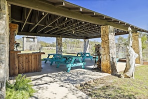 Have a picnic under the covered outdoor bar area