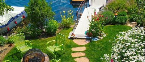 Tahoe Keys home, on the water with boat dock - Tahoe Keys on the water, hot tub, boat dock, pet-friendly!