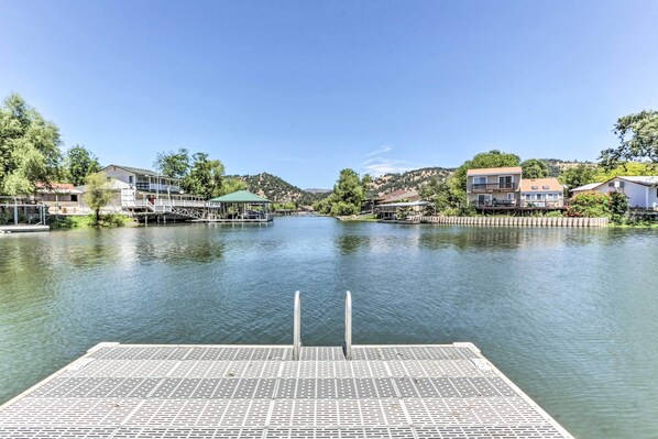 Clearlake Oaks Vacation Rental | Single-Story Home | 2BR | 2BA | 1,200 Sq Ft