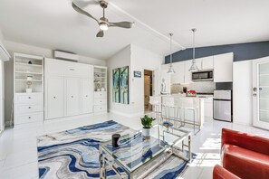 Studio | Queen Murphy Bed | Central A/C | Single-Story Unit