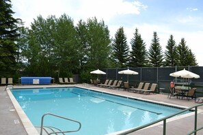 Pool 1