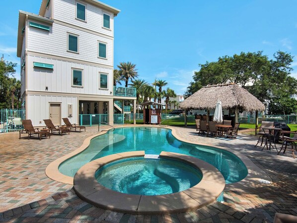 Gorgeous Private Pool Area