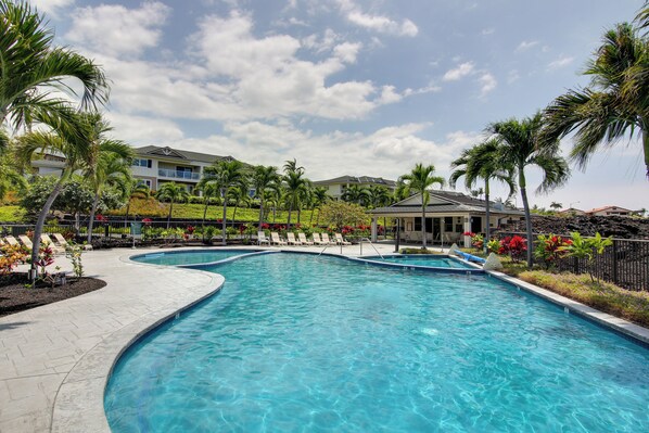 Kailua-Kona Vacation Rental | 3BR | 3BA | 2,000 Sq Ft | Step-Free Access