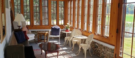 Enclosed porch - Enclosed porch