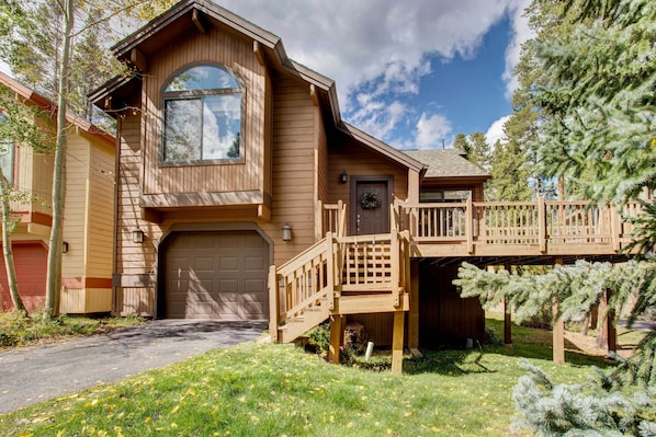 Breckenridge Vacation Rental | 3BR | 3BA | 1,900 Sq Ft | Stairs Required