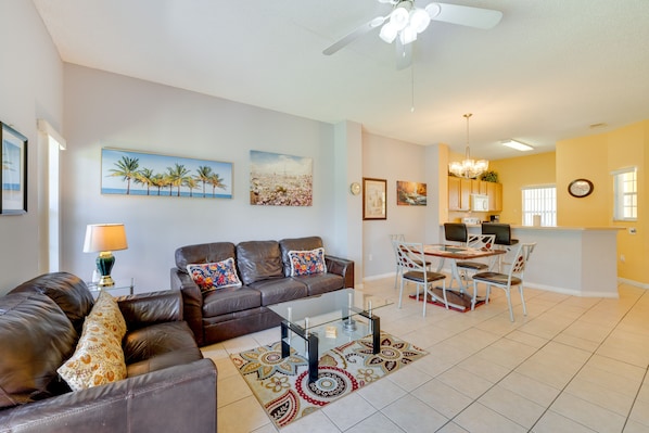 Kissimmee Vacation Rental | 3BR | 2.5BA | 1,300 Sq Ft | Stairs to Access