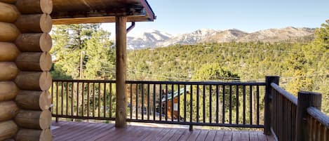 Alto Vacation Rental | 3BR | 2BA | Stairs Required