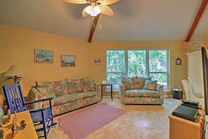 Living Room | Sleeper Sofa
