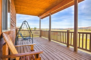 Private Deck | Outdoor Seating