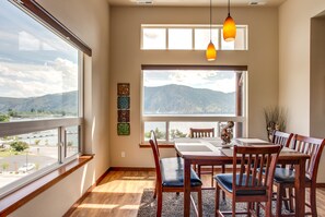 Dining Area | Dishware & Flatware