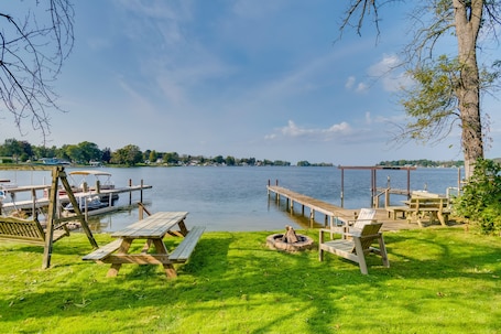 Wolcott Vacation Rental | 3BR | 2BA | 1,583 Sq Ft | Stairs Required to Enter