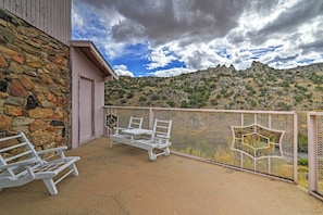 Patio | Views | Picnic Table