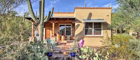 Tucson Vacation Rental | 1BR | 1BA | 750 Sq Ft | Steps Required
