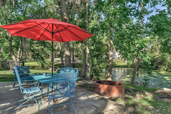 Escape your busy life and retreat to this 3-bedroom, 2.5-bath home in Midway.