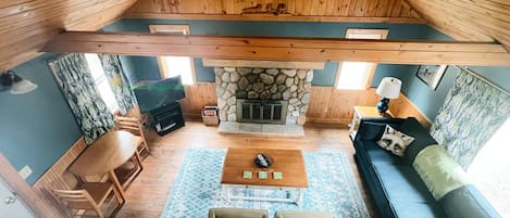 Living room with fireplace. - Living room with fireplace.