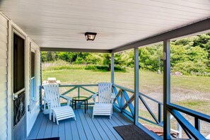 Covered Porch | 2-Story Home