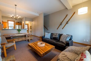 Main Floor - Living Room With Gas Fireplace