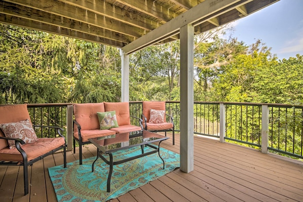 Harpers Ferry Vacation Rental | 2BR | 1BA | 1,000 Sq Ft | 2 Steps to Access