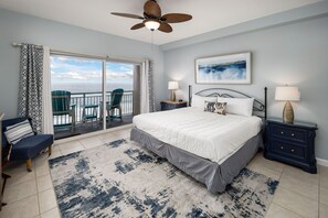Master bedroom - Beautiful decor in the master bedroom and the views of the emerald coast!