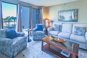 Welcome to Ocean Breeze at 3222 Villamare!