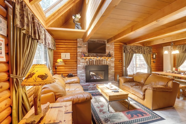 South Lake Tahoe Vacation Rental Cabin | 3BR | 1.5BA | 1,100 Sq Ft | 2 Stories