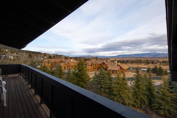 Deck View A