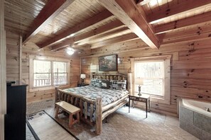 Main level master bedroom, in-room jacuzzi, and perfect for you!