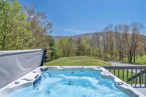 Deck | Mountain Views