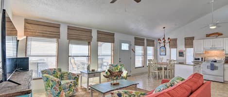 Galveston Vacation Rental Home | 2BR | 1BA | 891 Sq Ft | Steps Required