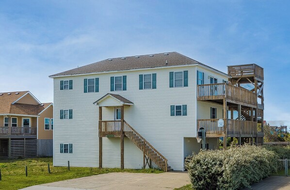 Boss's Playhouse