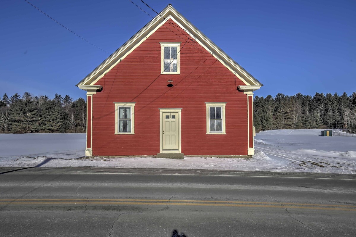 East Burke Home on Kingdom Trails: Near Ski Resort
